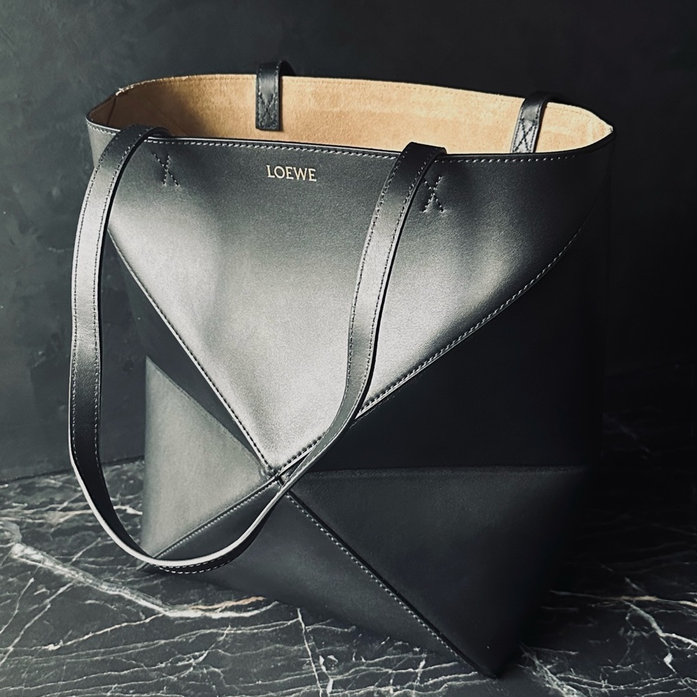 Loewe Puzzle Tote Medium in Black Leather (Brand New)